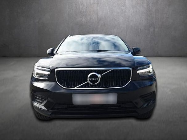 Volvo XC40 T3 120 kW image number 2