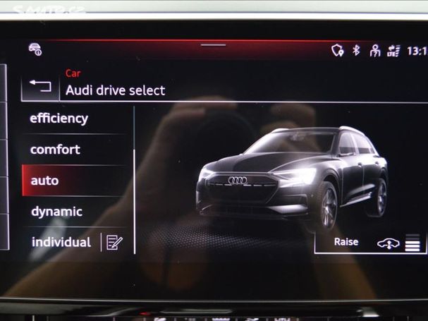 Audi e-tron 55 Advanced 300 kW image number 21