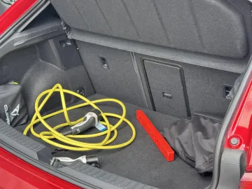 Car image 29