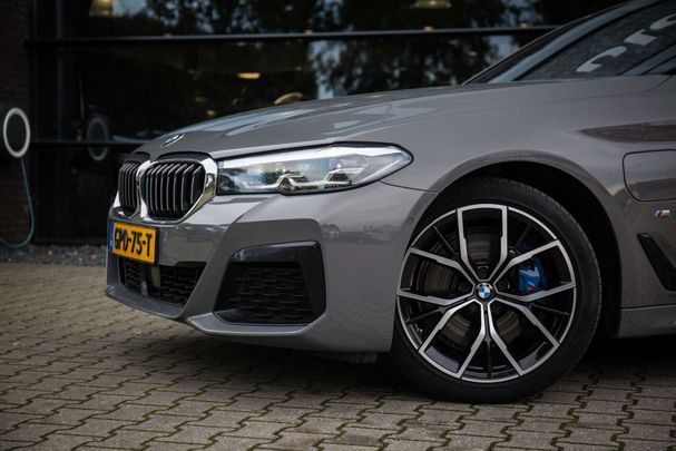 BMW 530 e 215 kW image number 6