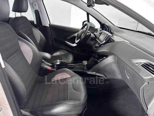 Peugeot 208 PureTech 110 S&S Allure 81 kW image number 16