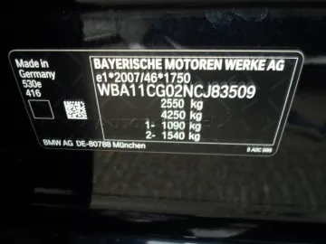 Car image 36