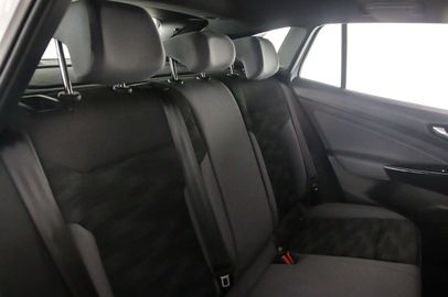 Car image 41