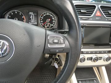 Car image 37