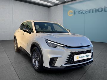 Car image 2
