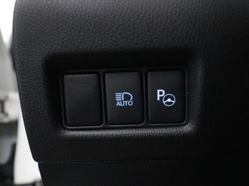 Car image 33