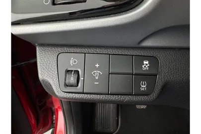 Car image 26