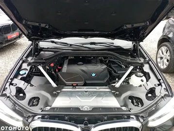 Car image 34