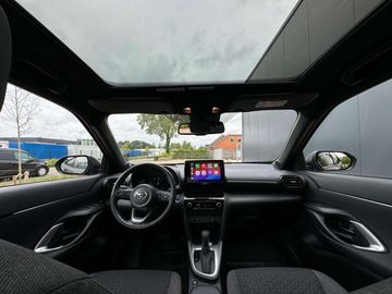 Car image 14