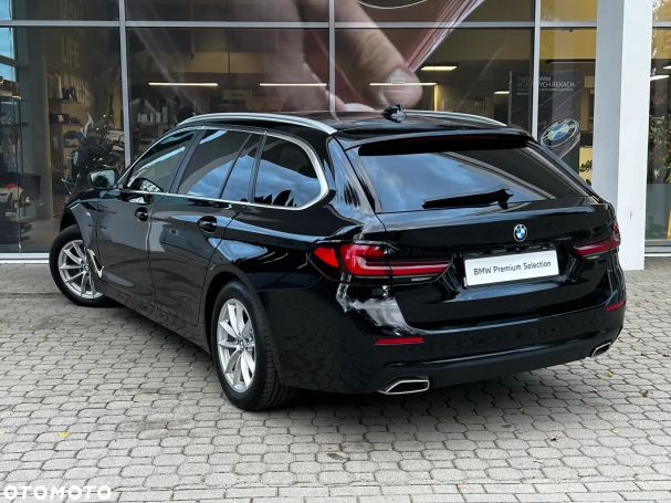 BMW 520i Touring 135 kW image number 4