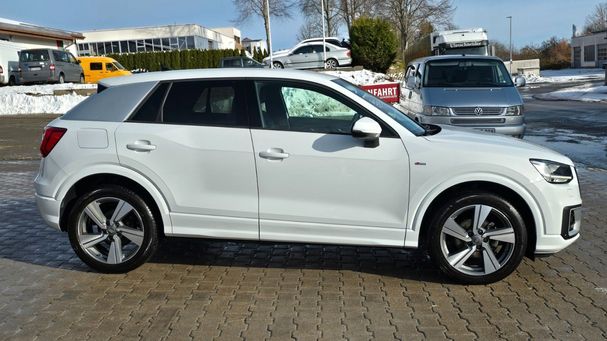 Audi Q2 35 TFSI S-line 110 kW image number 3