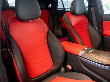 Car image 28