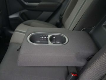 Car image 35