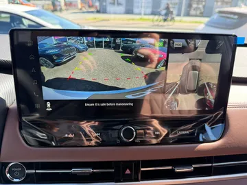 Car image 22
