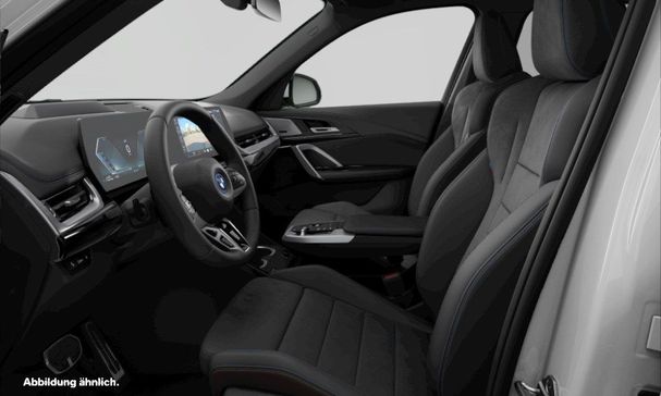 BMW X1 xDrive25e 180 kW image number 3