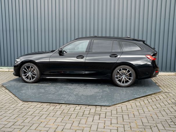 BMW 320i Touring 135 kW image number 3