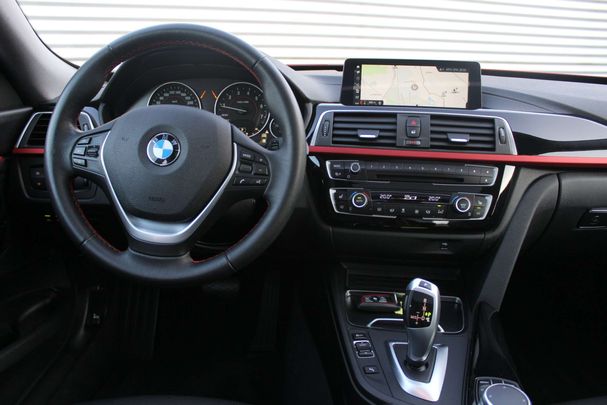 BMW 320i Gran Turismo 135 kW image number 13