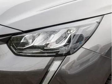 Car image 27