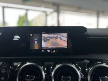 Car image 40