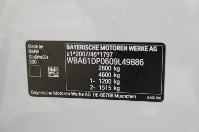 Car image 40