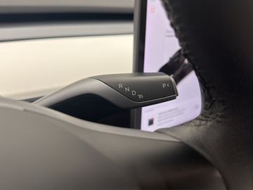 Car image 37