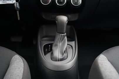 Car image 24