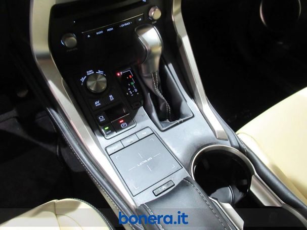 Lexus NX 300 h 145 kW image number 18