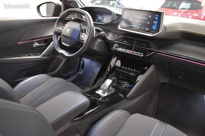 Car image 15