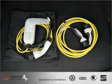 Car image 35