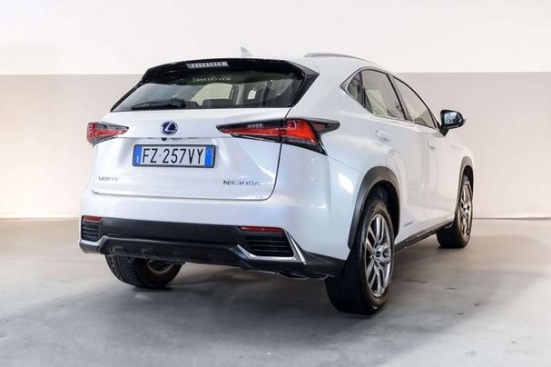 Lexus NX 300 h 145 kW image number 2