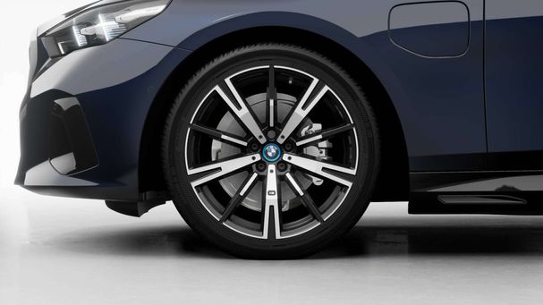 BMW 530 e 220 kW image number 12