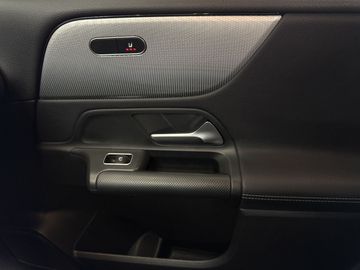 Car image 41