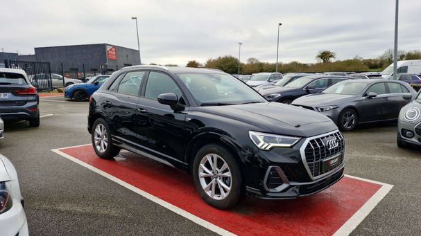 Audi Q3 35 TFSI S-line 110 kW image number 2