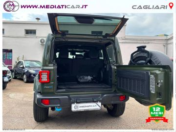 Car image 29