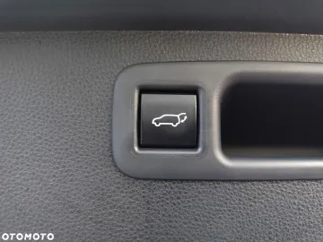 Car image 35