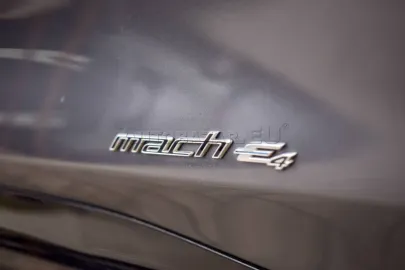 Car image 38