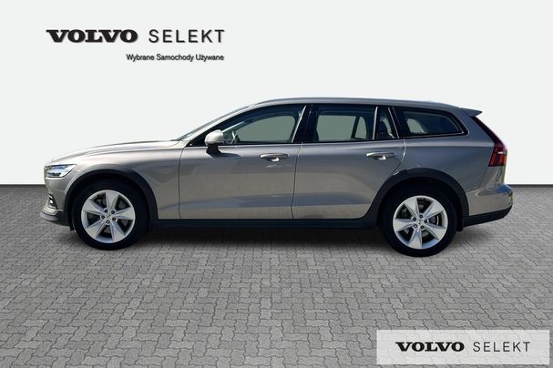 Volvo V60 Cross Country AWD 145 kW image number 4