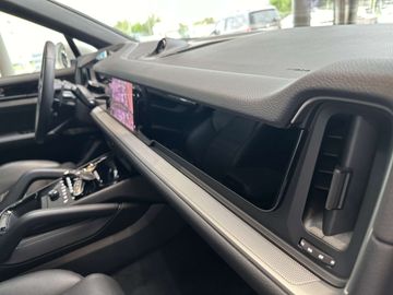 Car image 39