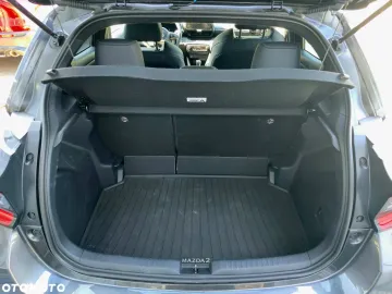 Car image 28