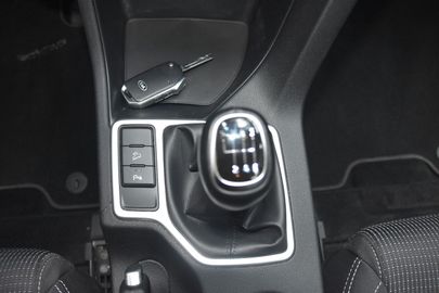 Car image 36