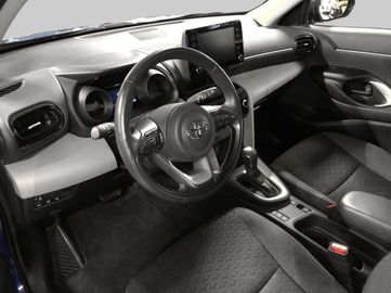 Car image 14