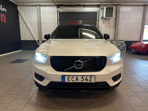 Volvo XC40 R Recharge T4 Design 155 kW image number 3