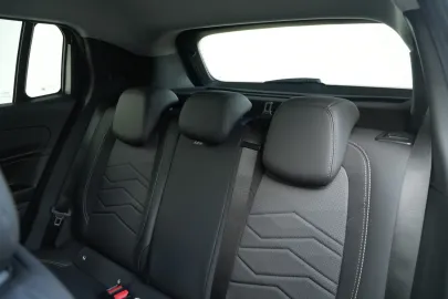 Car image 35