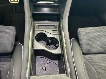 Car image 37