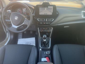 Car image 13