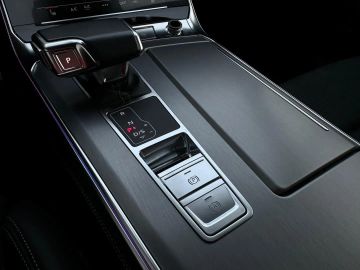 Car image 36