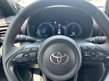 Car image 11