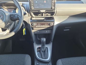 Car image 12