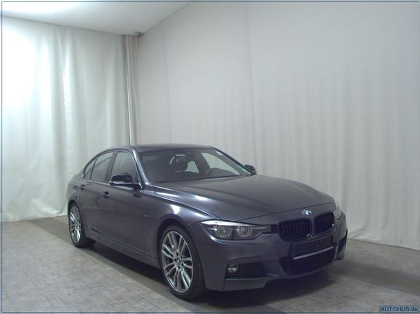 BMW 320i 135 kW image number 2