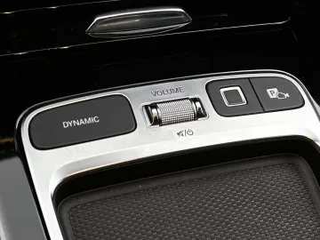 Car image 50